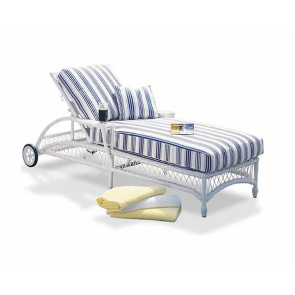 Giường trắng xanh